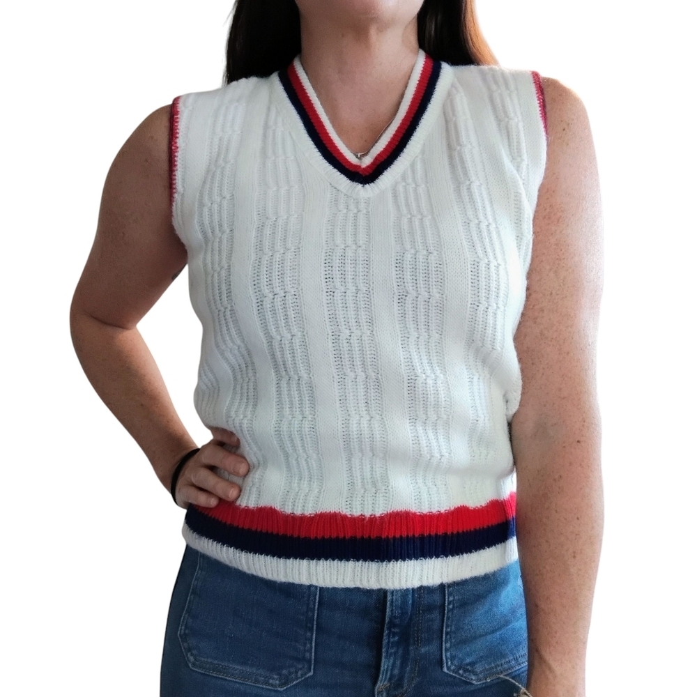 Vintage Cricket Sweater Vest Womens Small White Varsity Collegiate Preppy Knit‎
